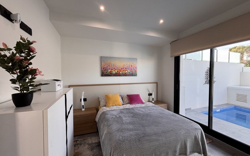 Revente - Villa -
Villamartin - Costa Blanca