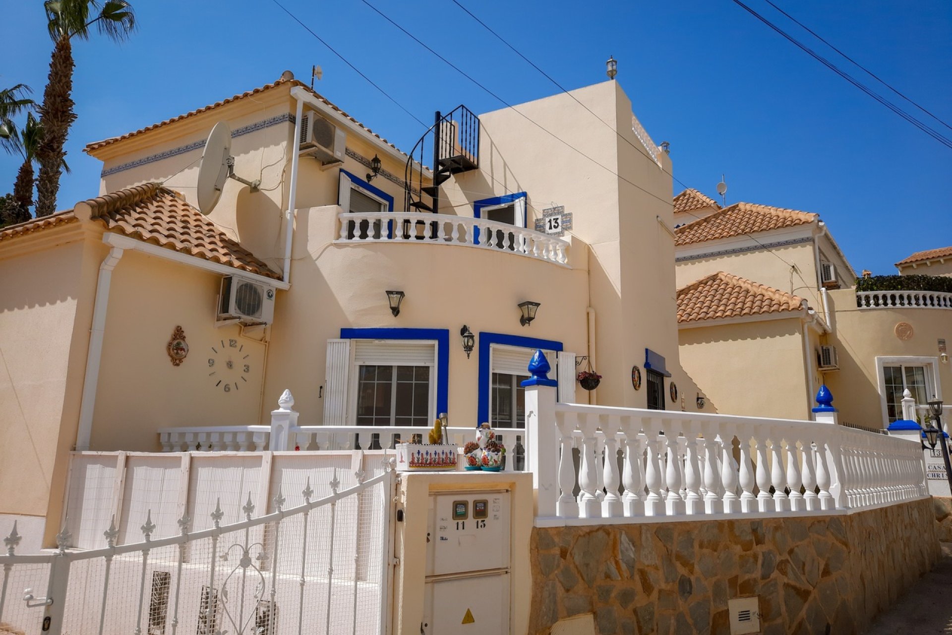 Revente - Villa -
Villamartin - Costa Blanca
