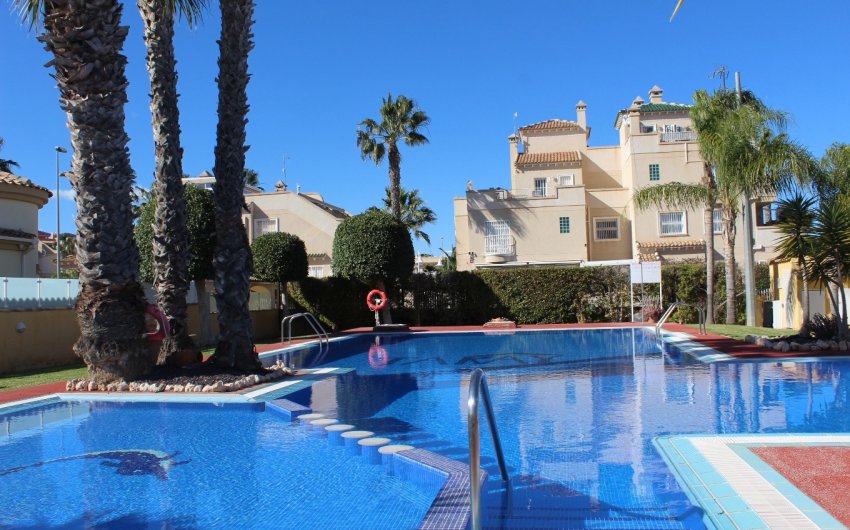 Revente - Villa -
Villamartin - Costa Blanca