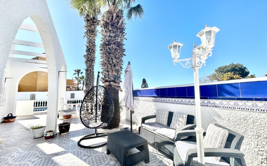 Revente - Villa -
Villamartin - Costa Blanca