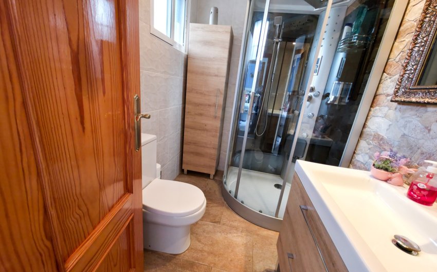 Revente - Villa -
Villamartin - Costa Blanca