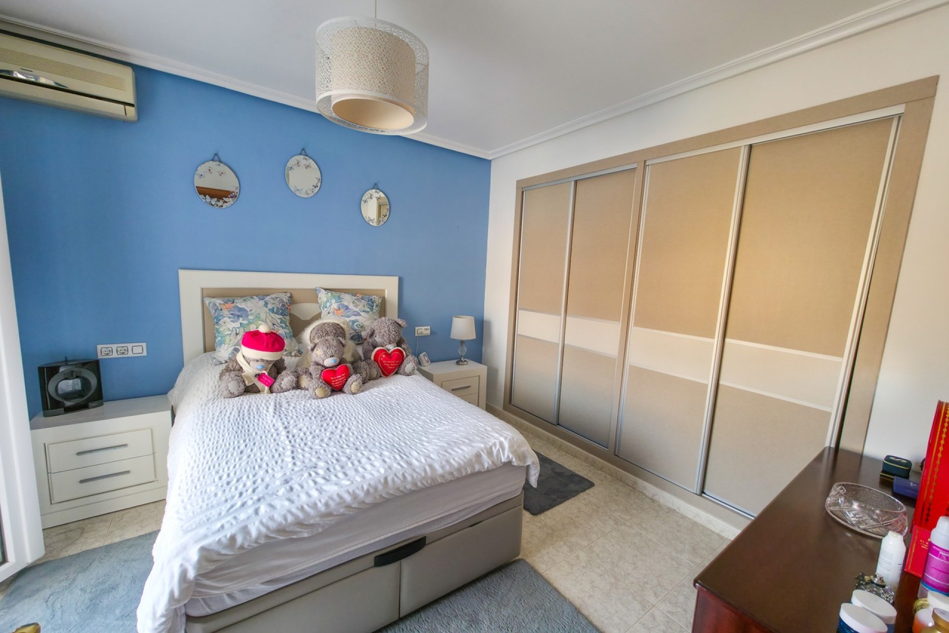 Revente - Villa -
Villamartin - Costa Blanca