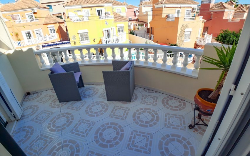 Revente - Villa -
Villamartin - Costa Blanca