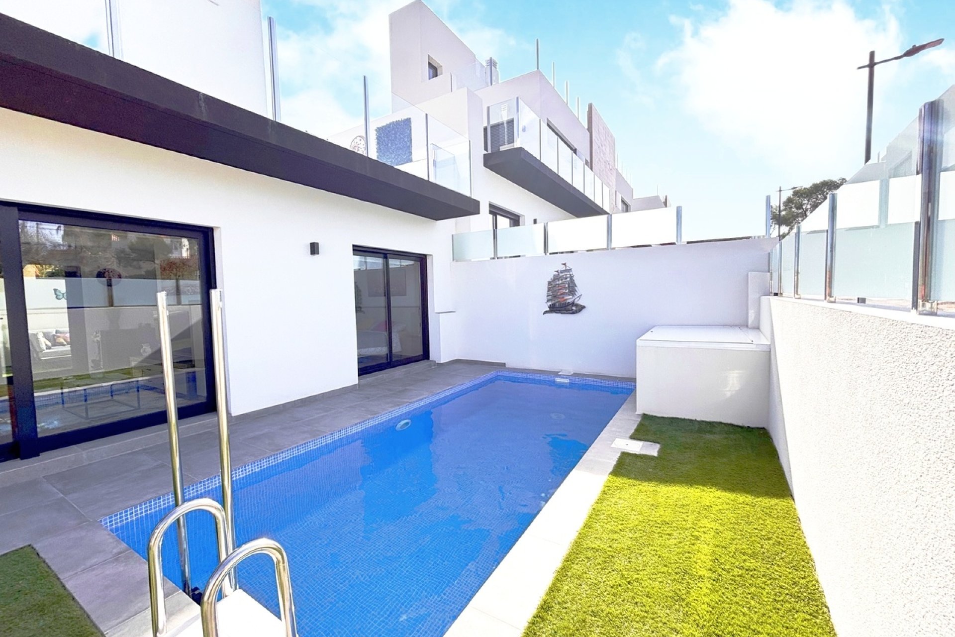 Revente - Villa -
Villamartin - Costa Blanca