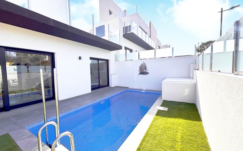 Revente - Villa -
Villamartin - Costa Blanca