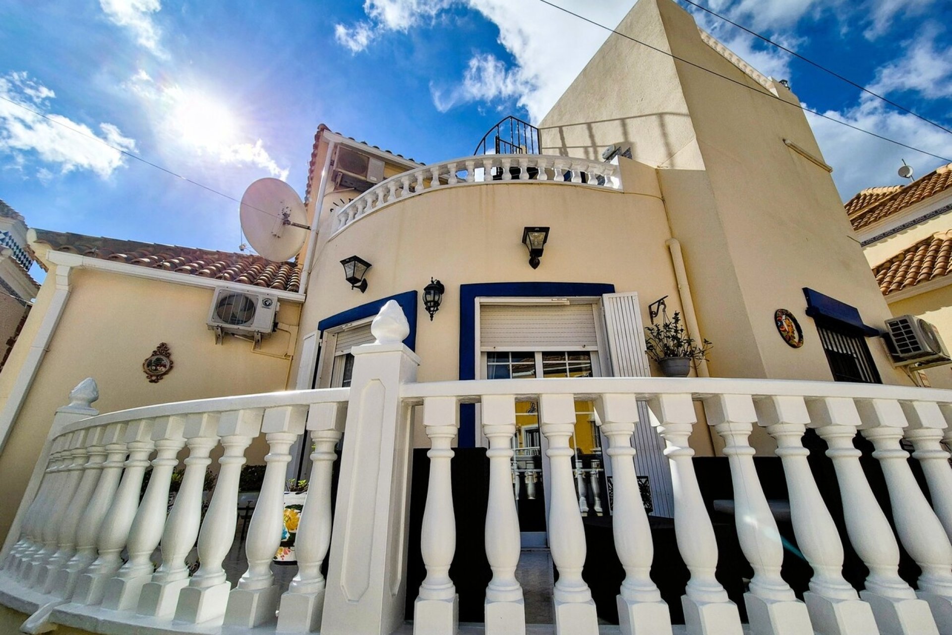 Revente - Villa -
Villamartin - Costa Blanca
