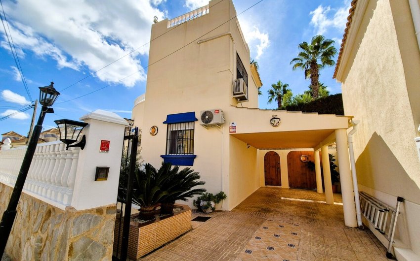 Revente - Villa -
Villamartin - Costa Blanca