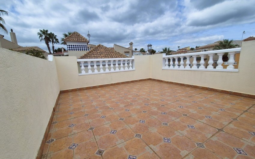 Revente - Villa -
Villamartin - Costa Blanca