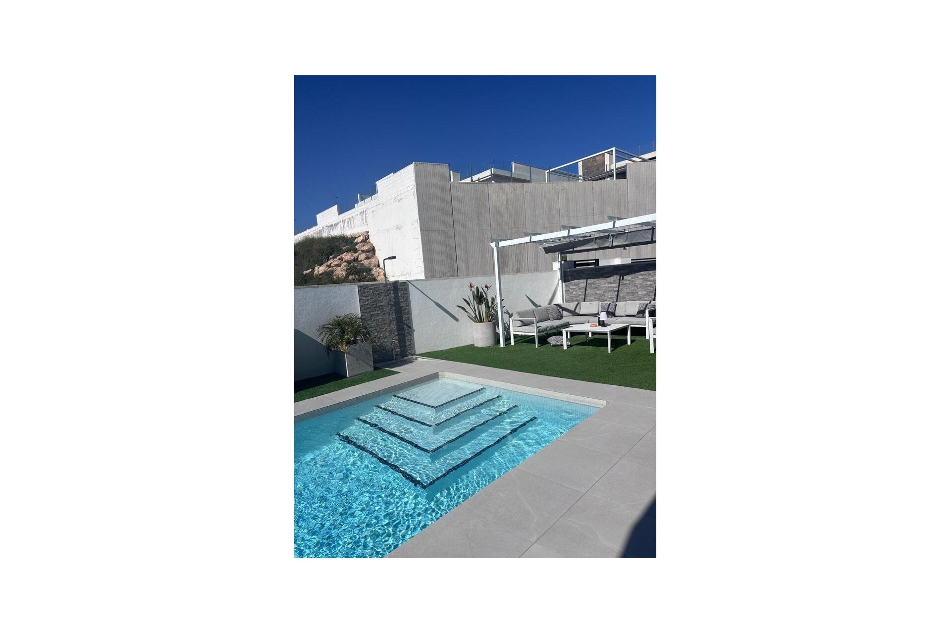 Revente - Villa -
Villamartin - Costa Blanca
