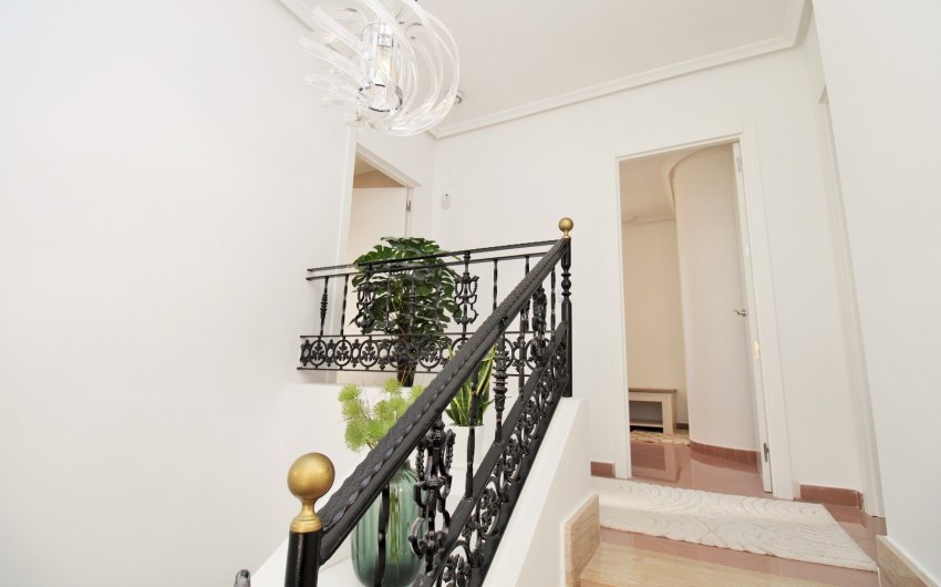 Revente - Villa -
Villamartín - Los Dolses