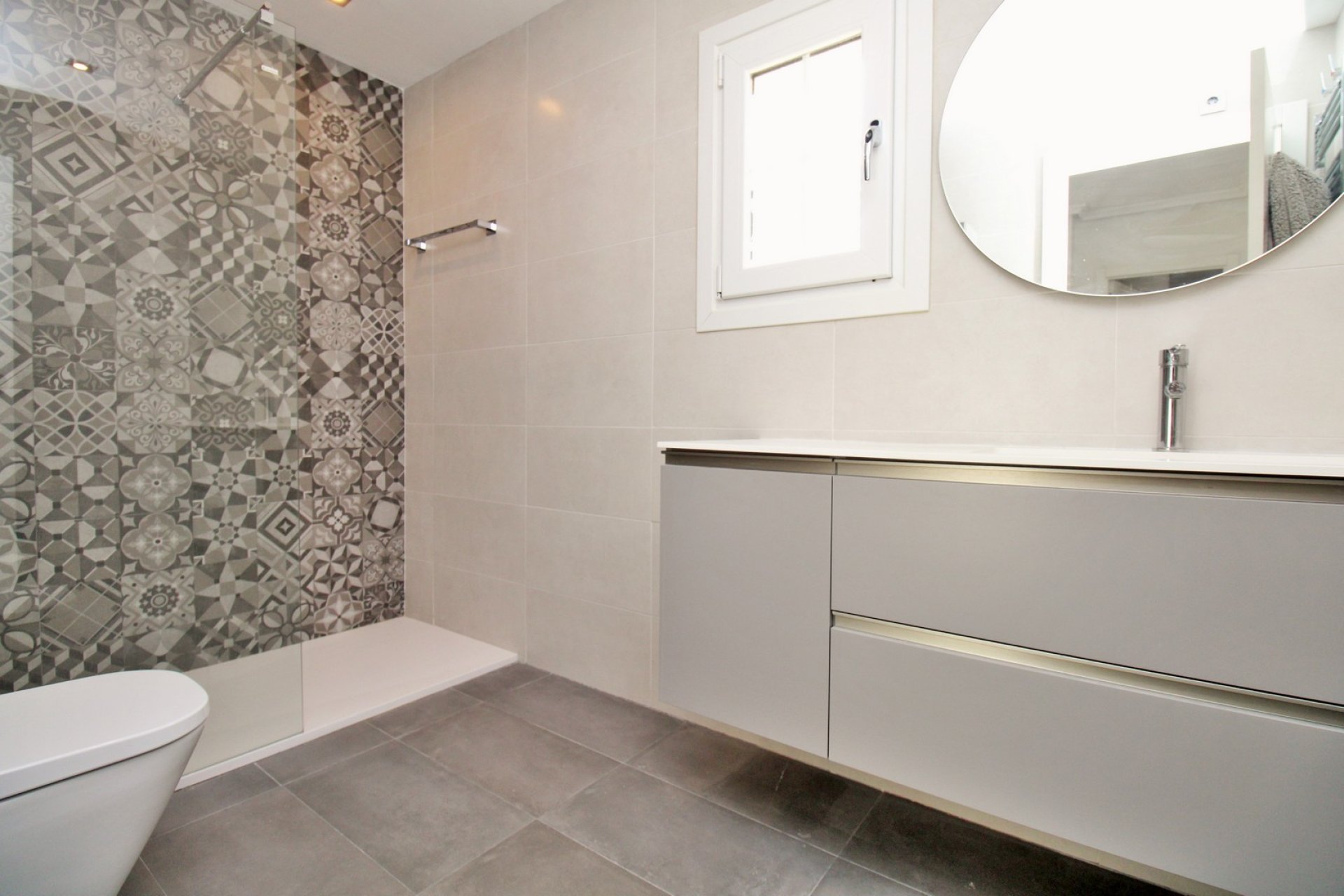 Revente - Villa -
Villamartín - Los Dolses