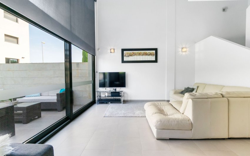 Revente - Villa -
Villamartín - Los Dolses