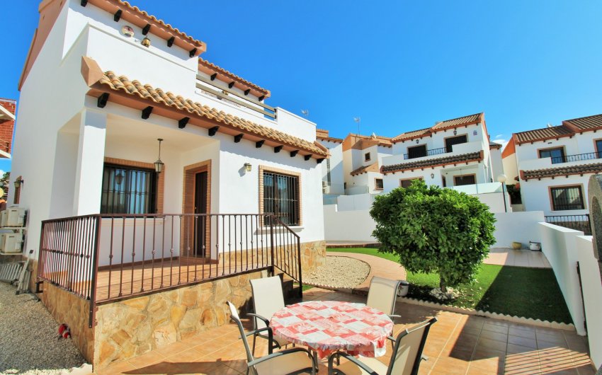 Revente - Villa -
Villamartín - PAU 8