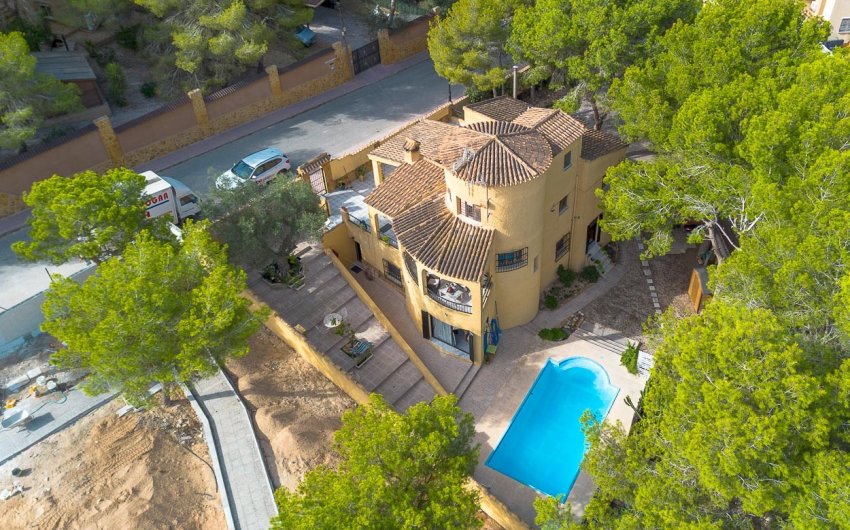 Revente - Villa -
Villamartín - Res. Las Filipinas