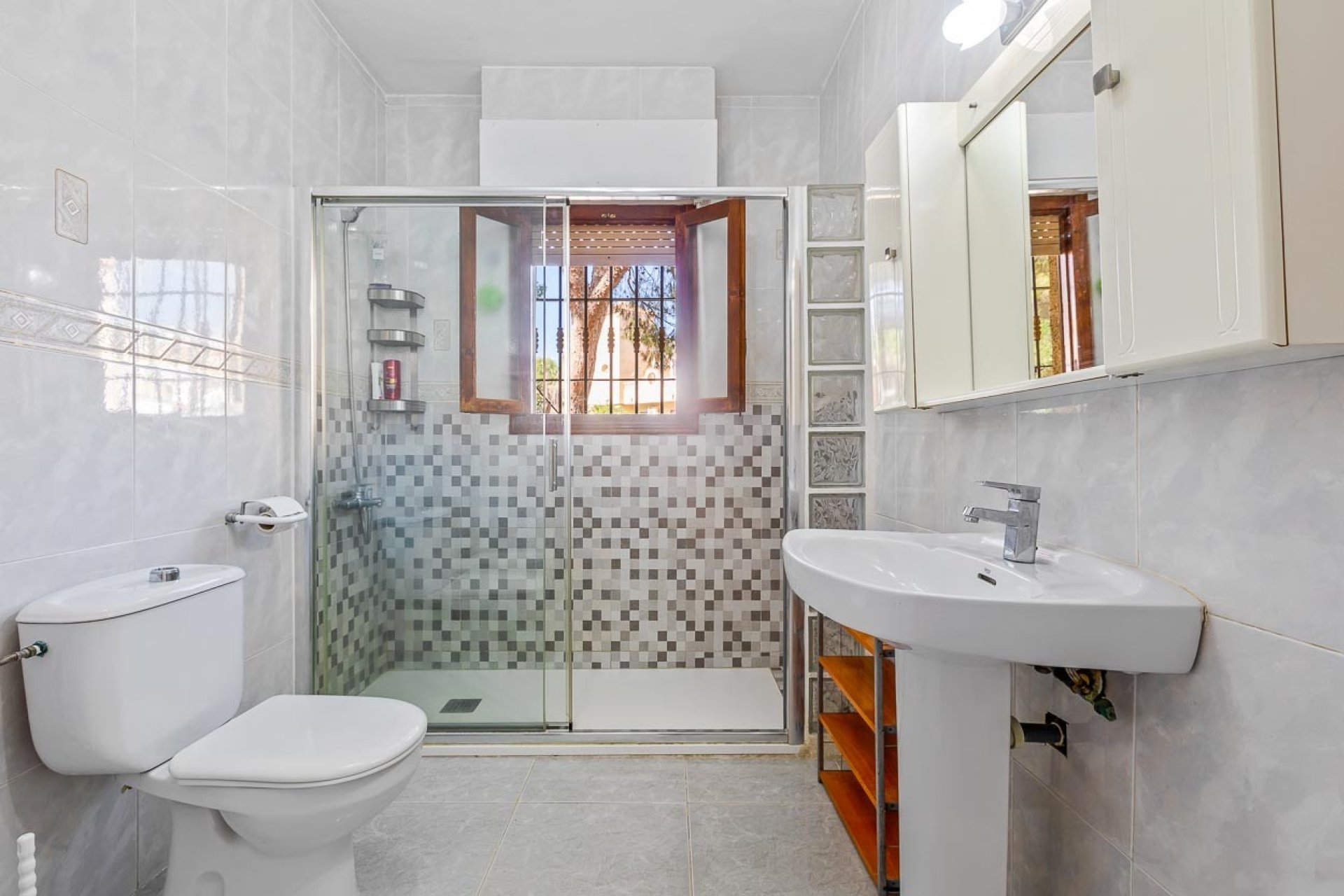 Revente - Villa -
Villamartín - Res. Las Filipinas