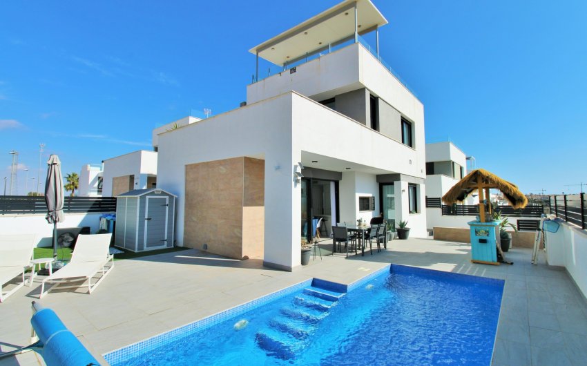 Revente - Villa -
Villamartín