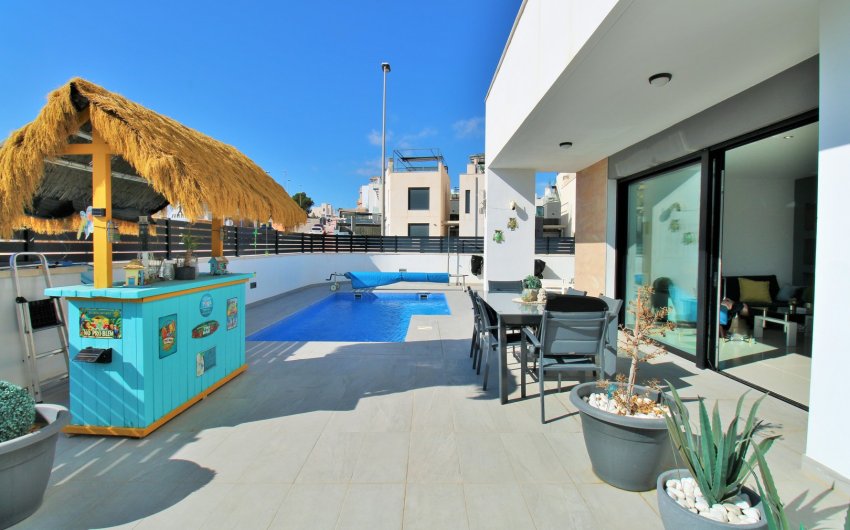 Revente - Villa -
Villamartín