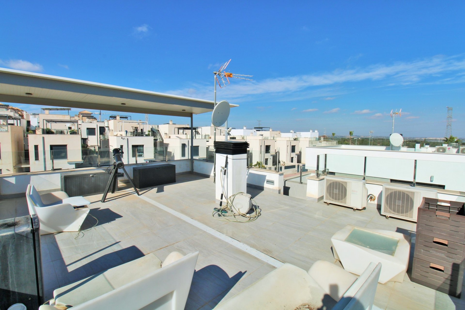 Revente - Villa -
Villamartín