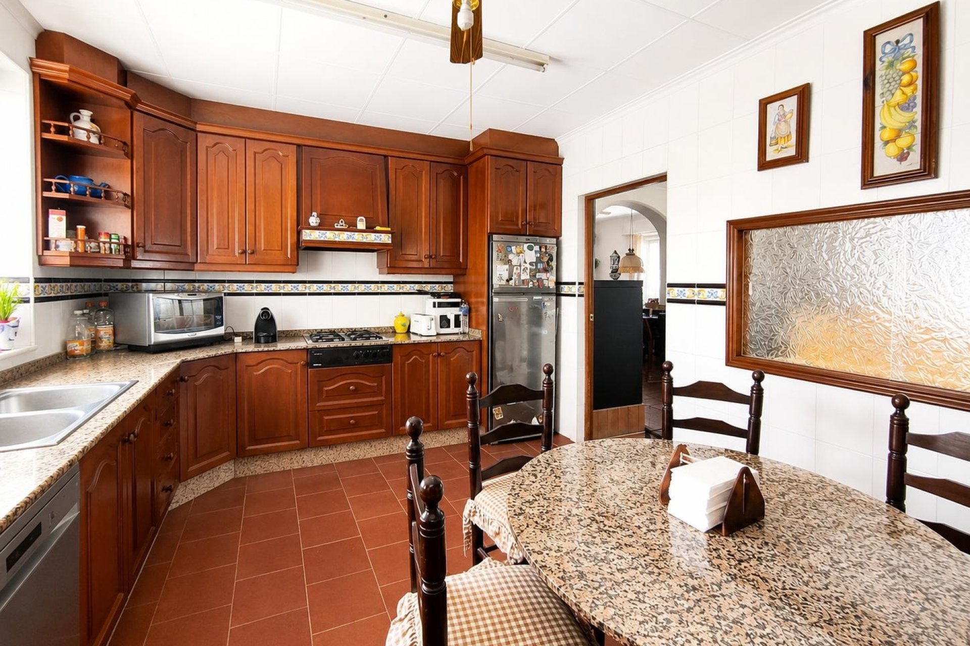 Revente - Villa -
Villena - Inland