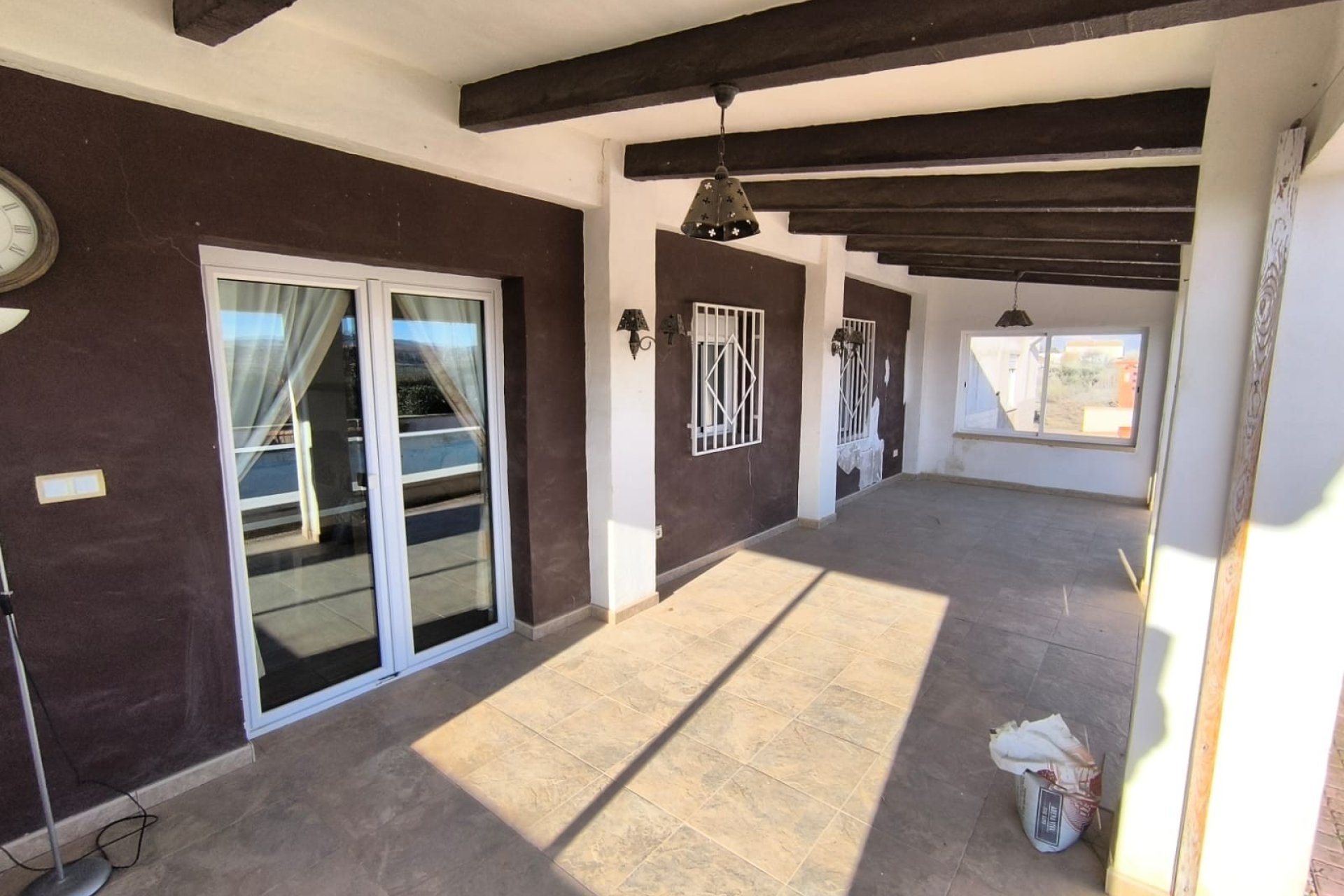 Revente - Villa -
Villena - Inland