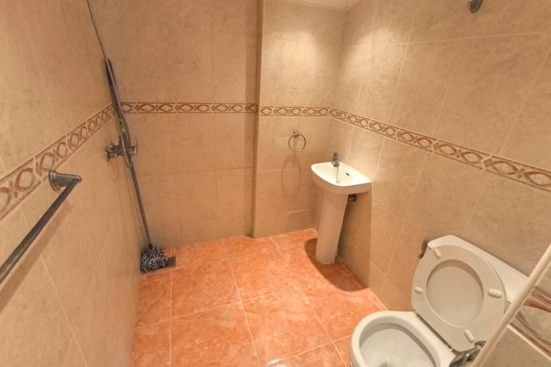 Revente - Villa -
Villena - Inland