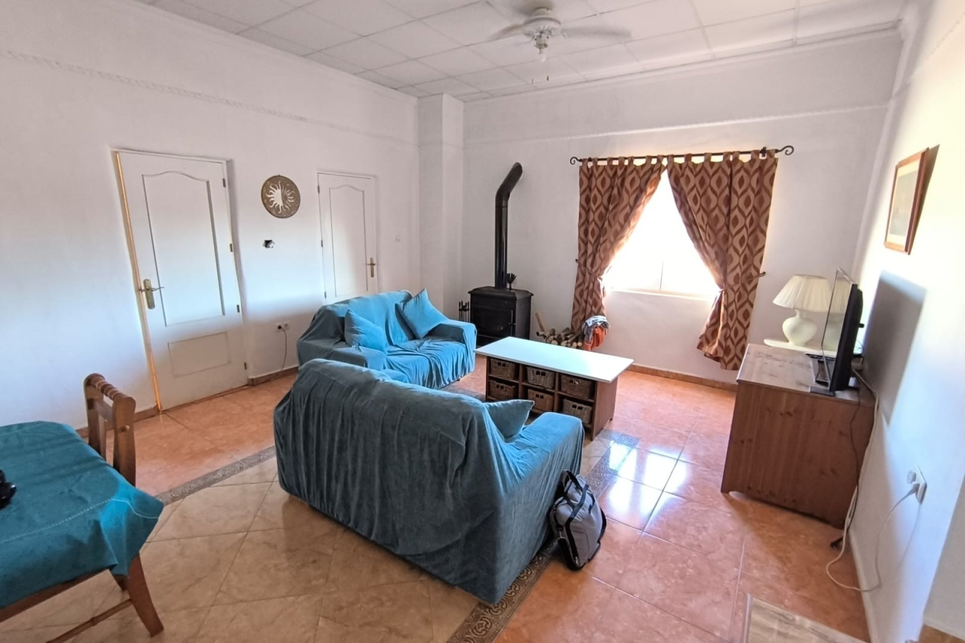 Revente - Villa -
Villena - Inland