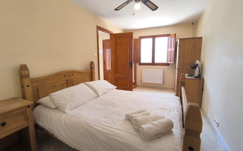 Revente - Villa -
Villena - Inland