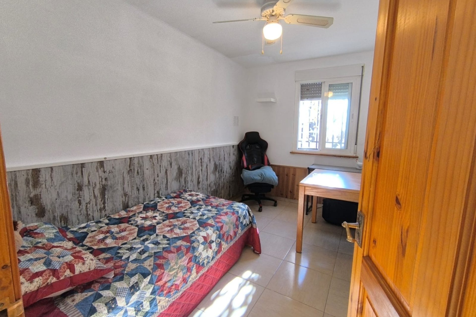 Revente - Villa -
Villena - Inland