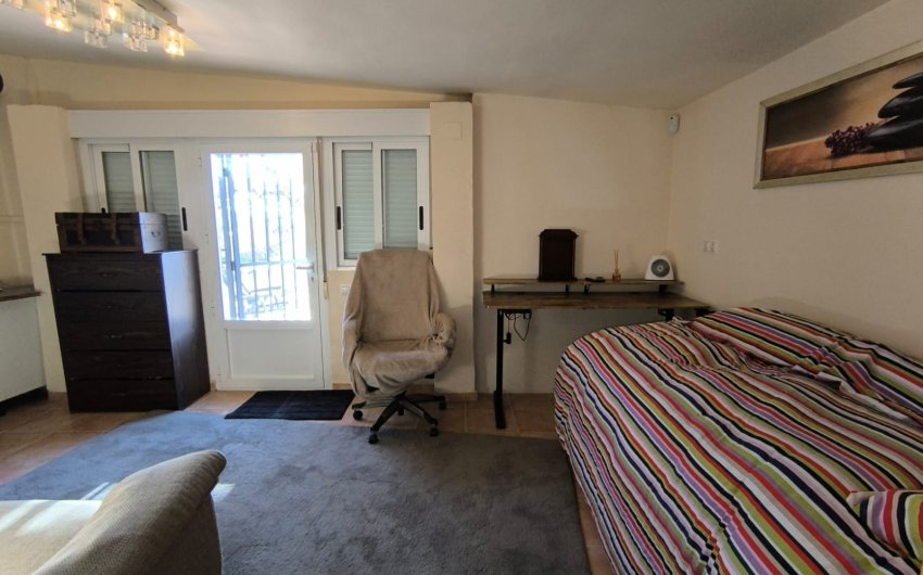 Revente - Villa -
Villena - Inland