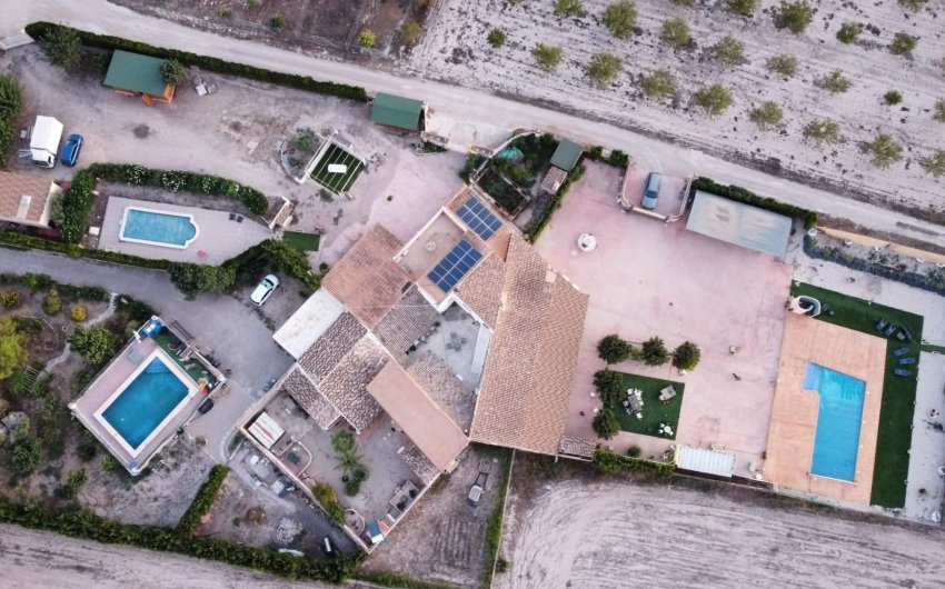 Revente - Villa -
Villena - Inland