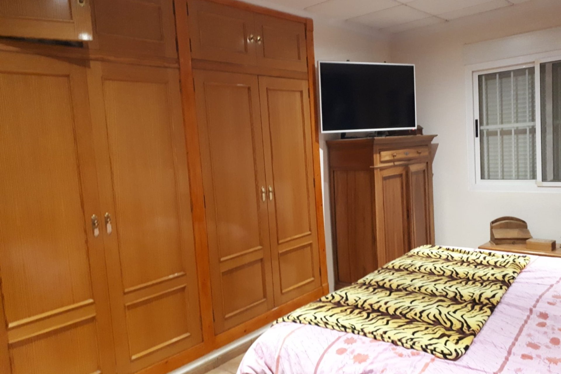 Revente - Villa -
Villena - Inland