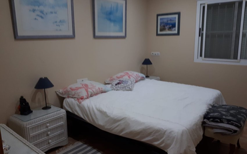 Revente - Villa -
Villena - Inland