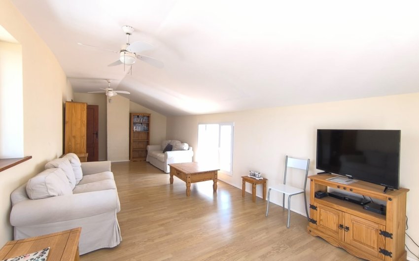 Revente - Villa -
Villena - Inland