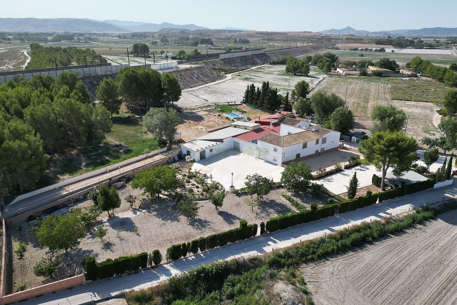 Revente - Villa -
Villena