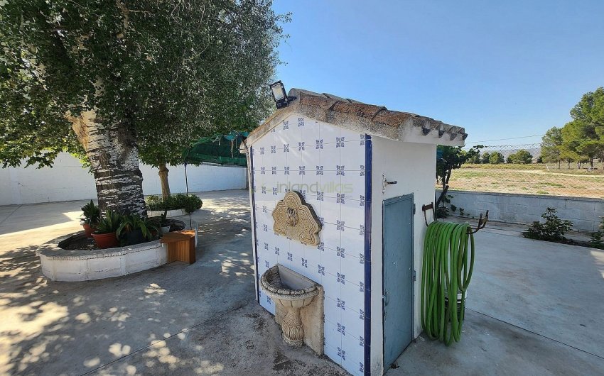 Revente - Villa -
Villena