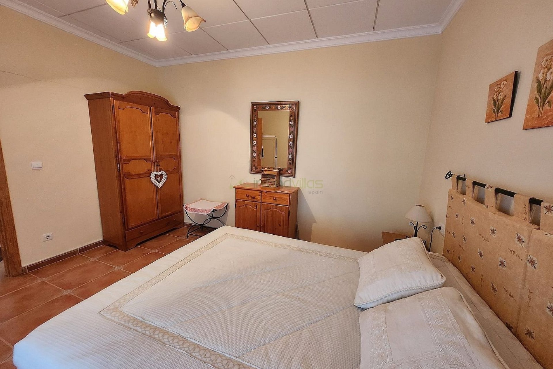 Revente - Villa -
Villena