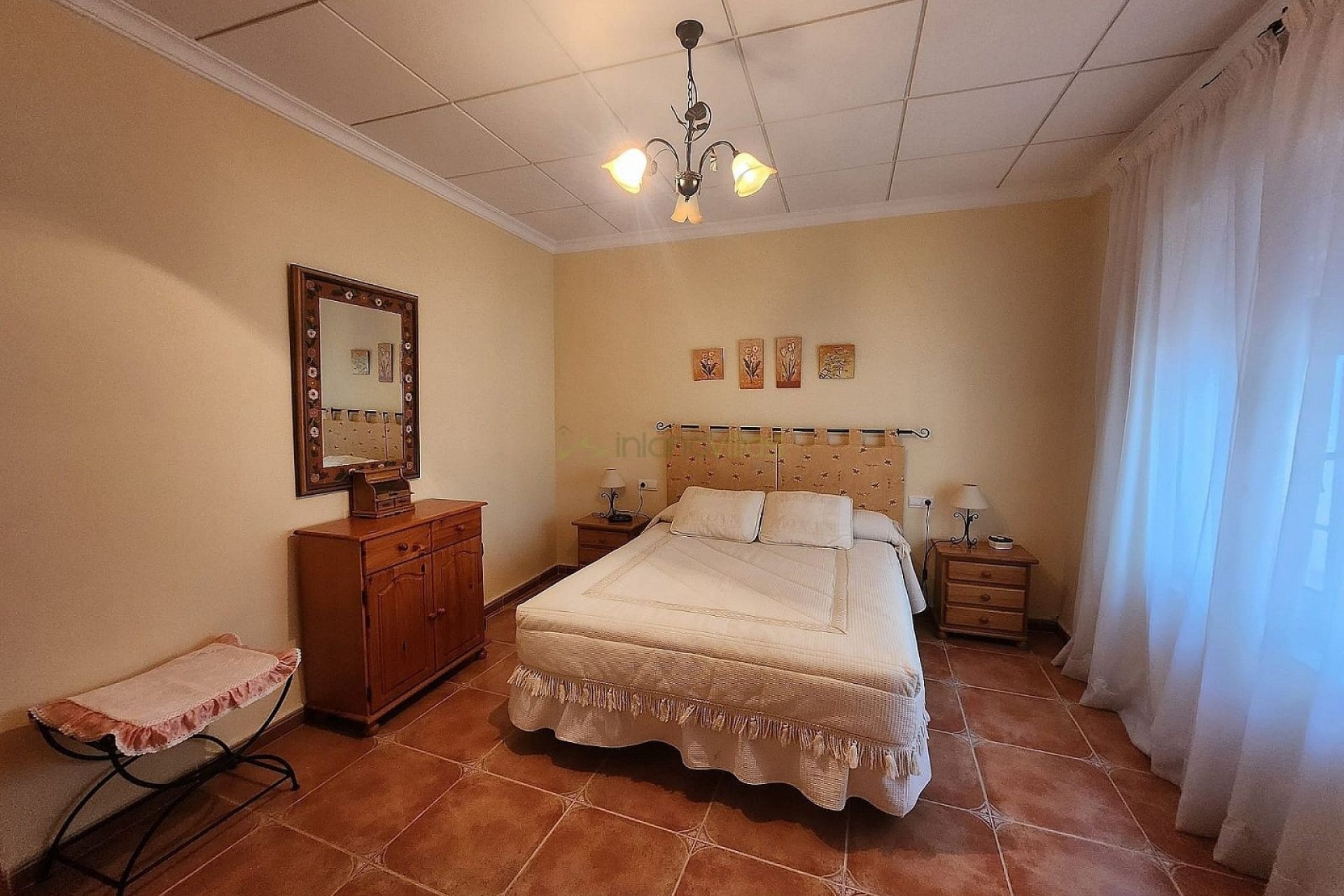 Revente - Villa -
Villena