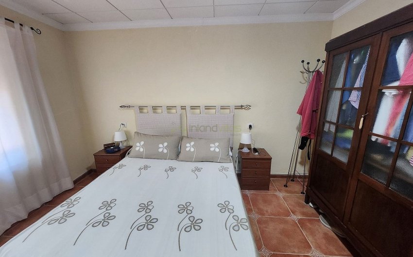 Revente - Villa -
Villena