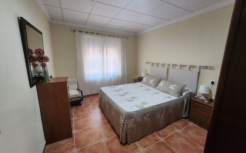 Revente - Villa -
Villena