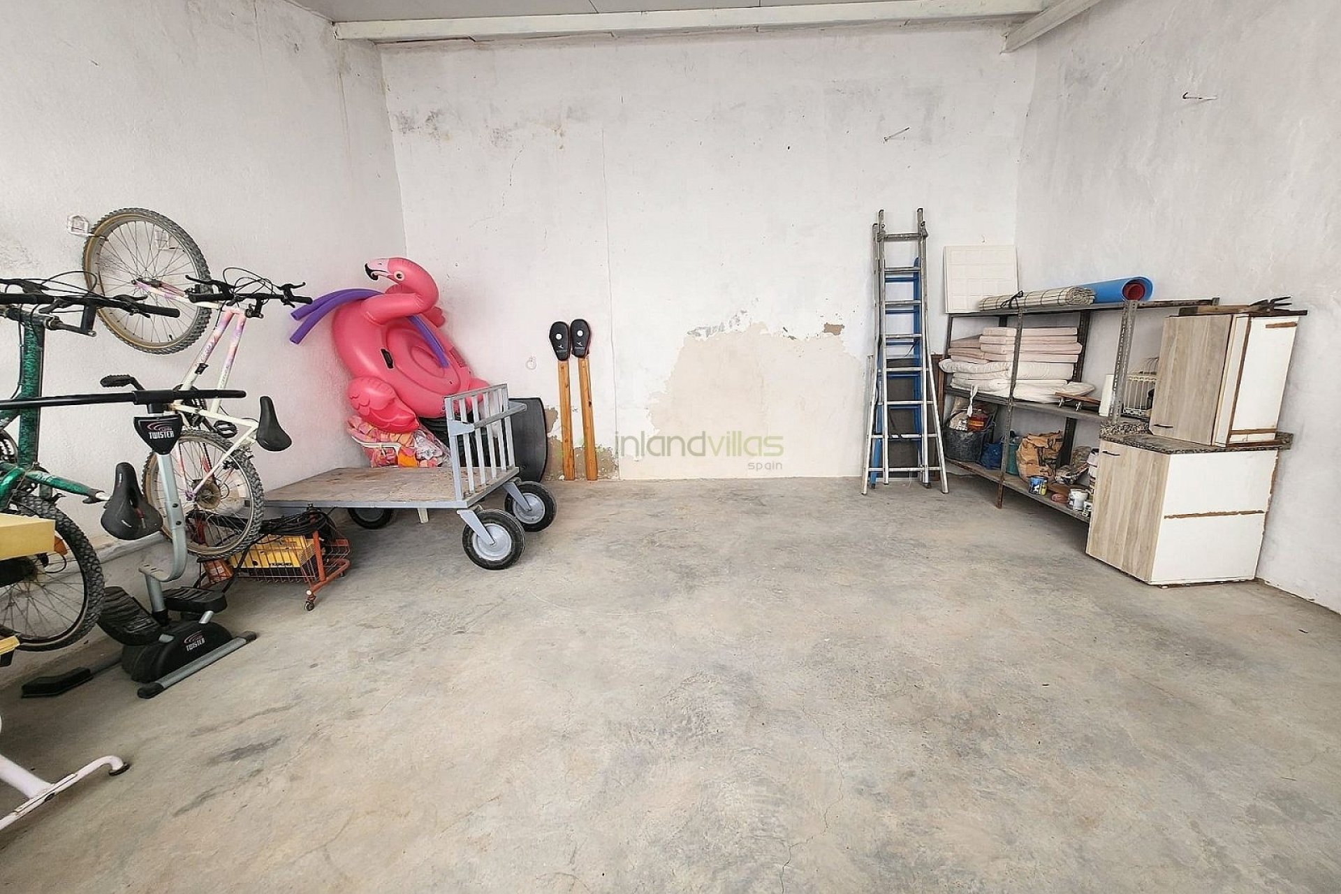 Revente - Villa -
Villena