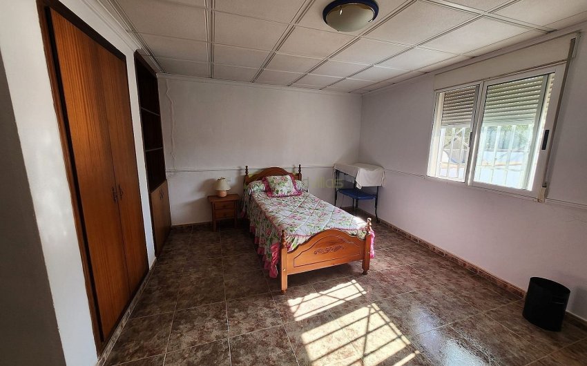 Revente - Villa -
Villena