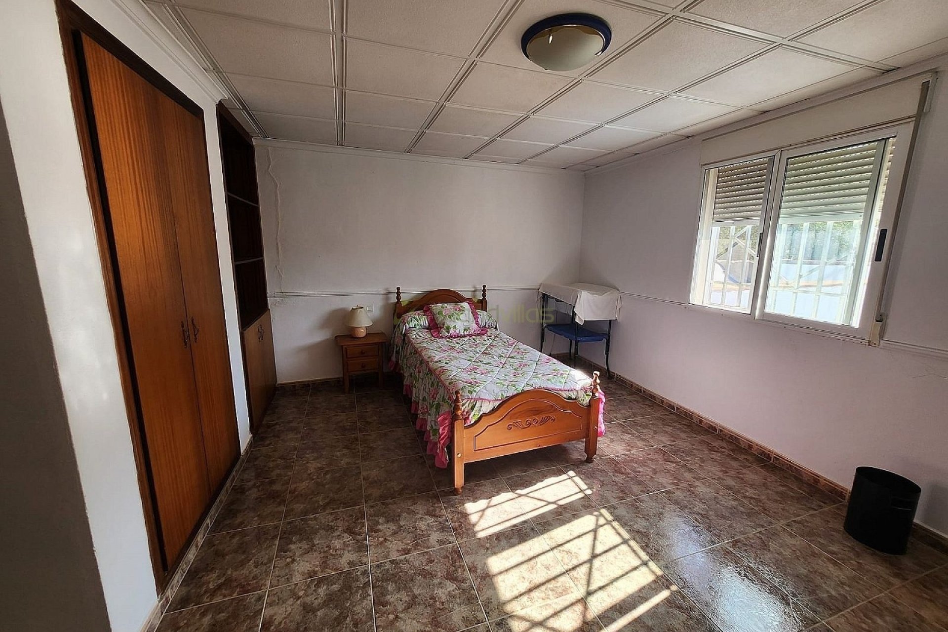 Revente - Villa -
Villena