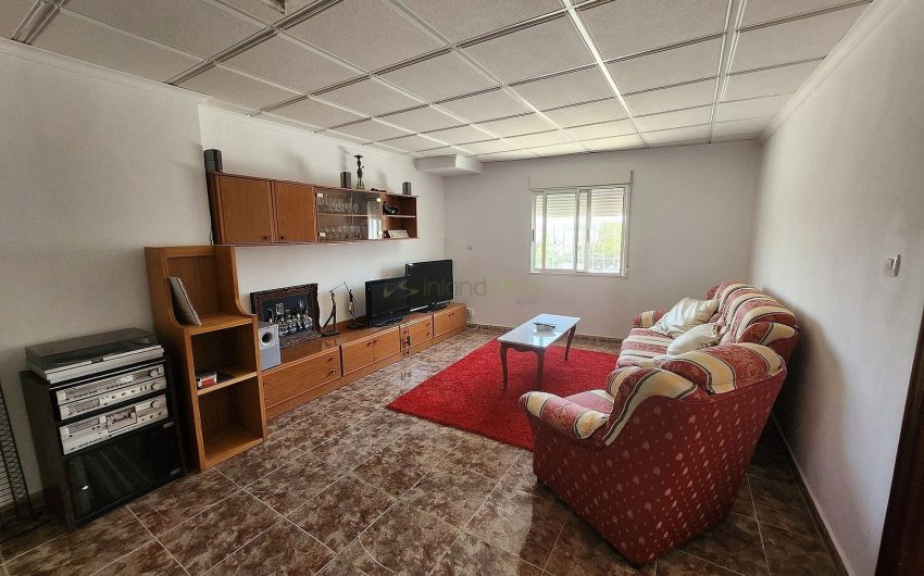 Revente - Villa -
Villena