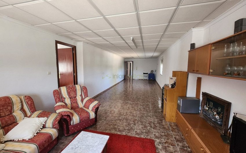 Revente - Villa -
Villena