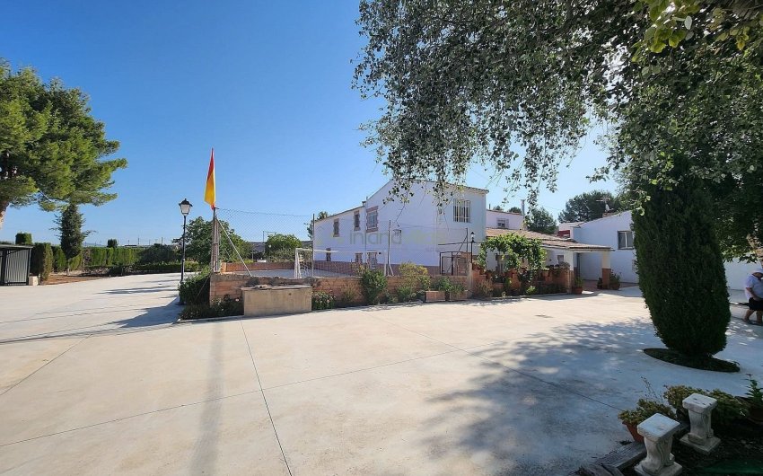 Revente - Villa -
Villena