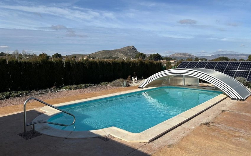 Revente - Villa -
Villena