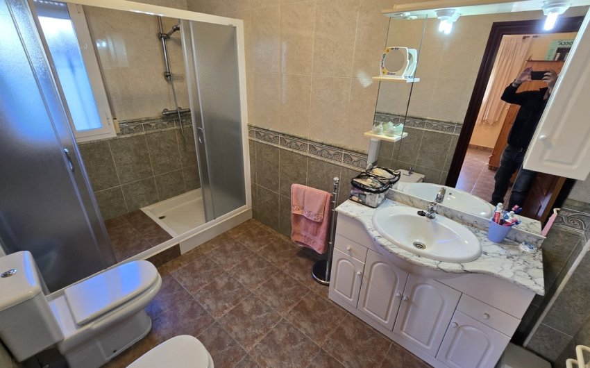 Revente - Villa -
Vinuela - Inland