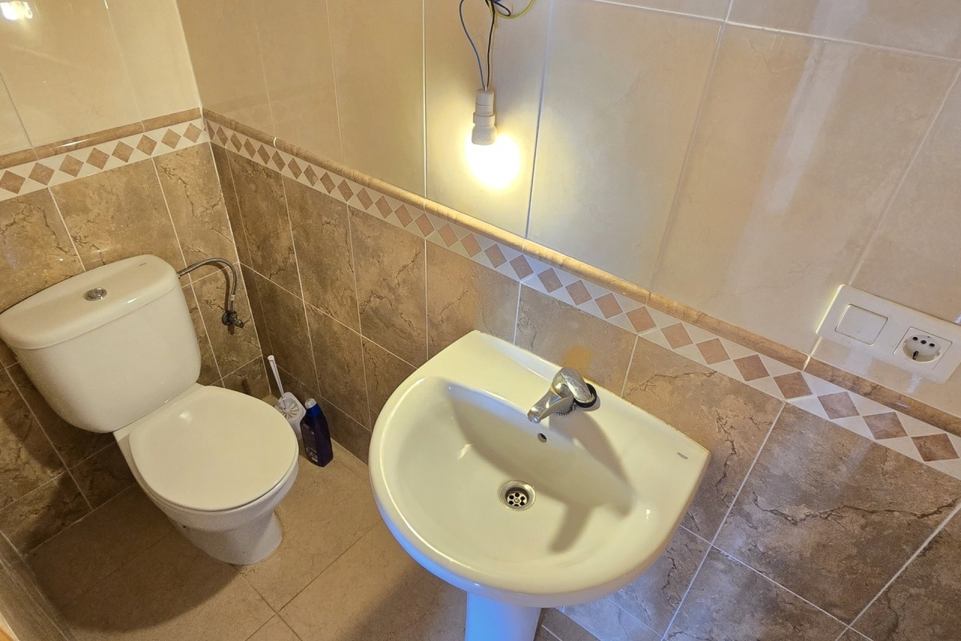 Revente - Villa -
Vinuela - Inland