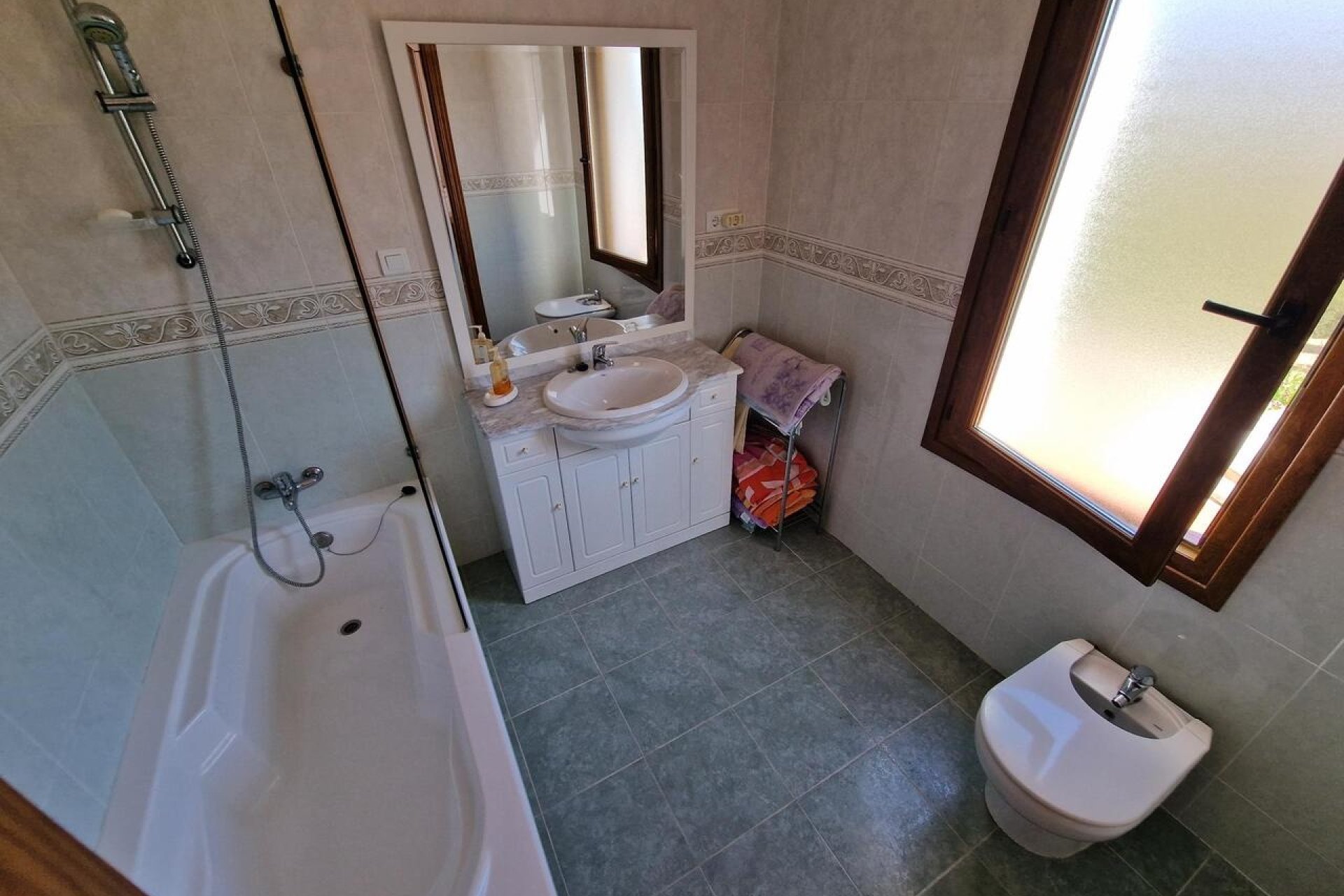 Revente - Villa -
Vinuela - Inland