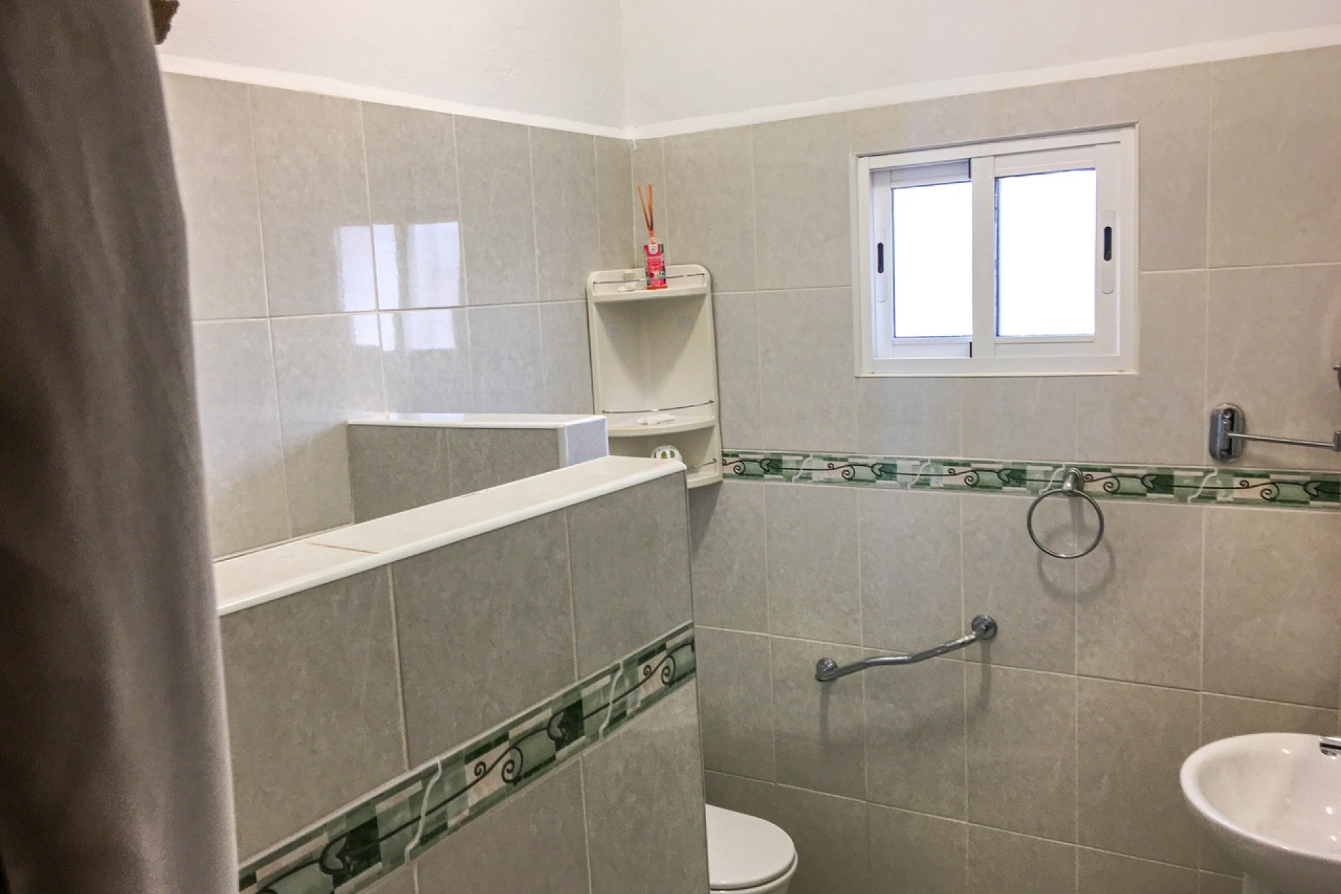 Revente - Villa -
Vinuela - Inland